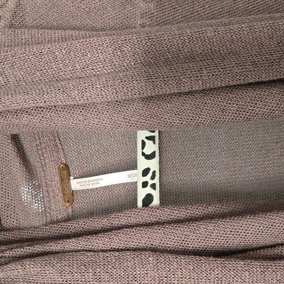 FREE PEOPLE LONG, OVERSIZED, LIGHTWEIGHT CARDI. SZ MED - Picture 3 of 3
